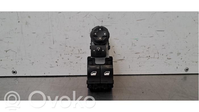 Interruptor del elevalunas eléctrico   96784561ZD