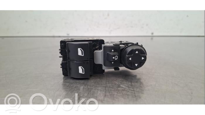 Interruptor del elevalunas eléctrico   96784561ZD
