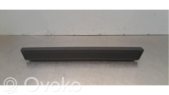 Porsche Cayenne (9Y0 9Y3) Parasolar/perdea ușă spate