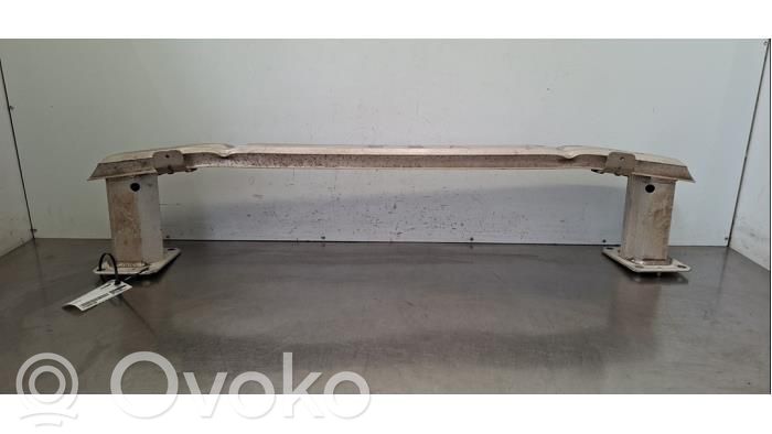Toyota Proace Traversa del paraurti anteriore