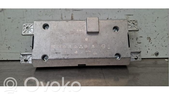 Land Rover Defender Kabelloses Ladegerät 
