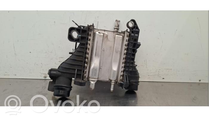 Nissan NV250 Radiador intercooler 