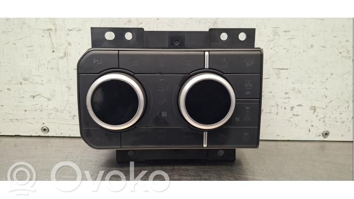 Land Rover Defender Climate control unit 