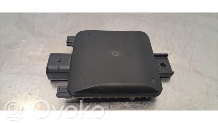Volkswagen Golf VIII Distronic sensor radar
