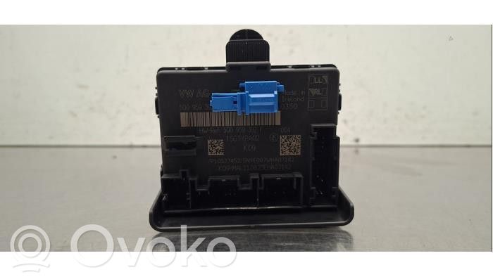 Audi A3 8Y Unidad de control/módulo del bloqueo de puertas