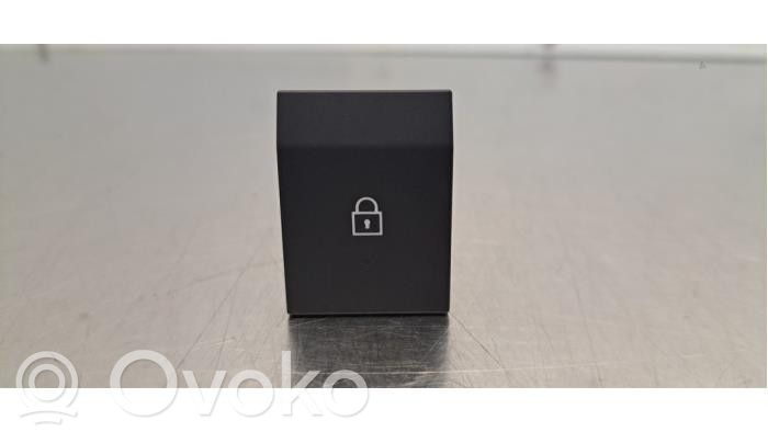 Opel Astra L Botón interruptor de bloqueo de puertas