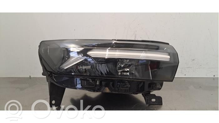 Dacia Duster III Lampa przednia 