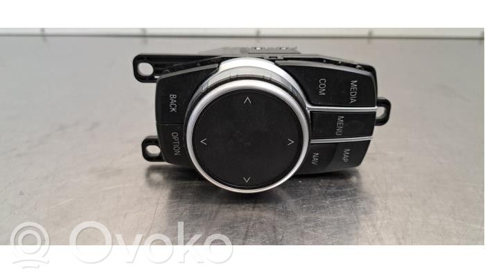 BMW 5 G30 G31 G38 Przyciski multifunkcyjne