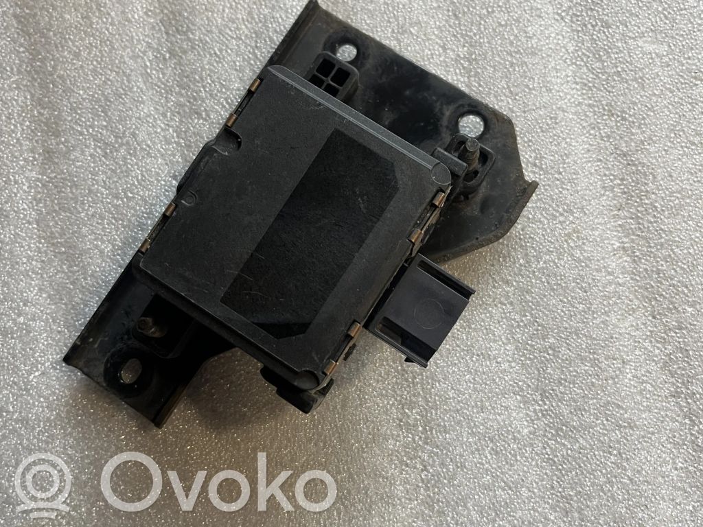 Sensor de radar Distronic   G699111000