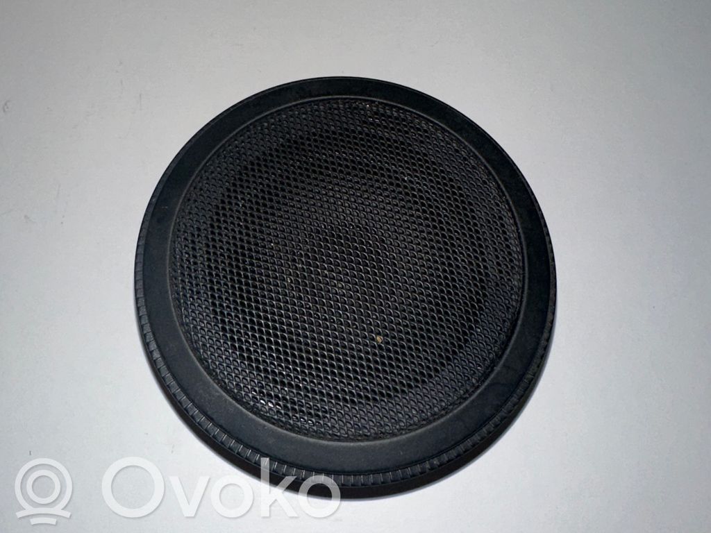 BMW 5 E60 E61 Garsiakalbis panelėje 