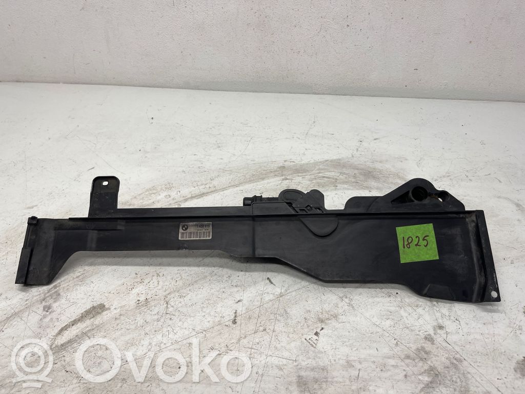Engine coolant pipe/hose   1438819