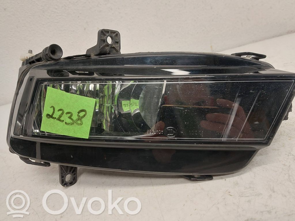 Volkswagen Golf VII Światło przeciwmgłowe przednie 