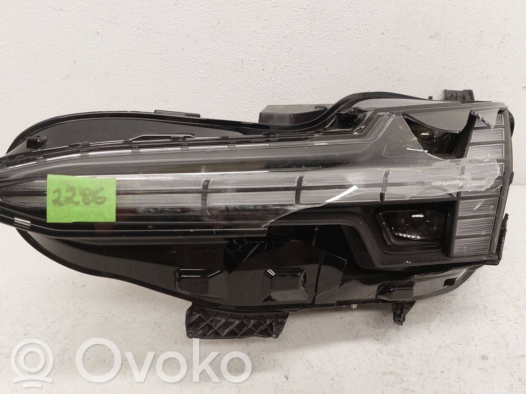 Volvo EX30 Scheinwerfer 