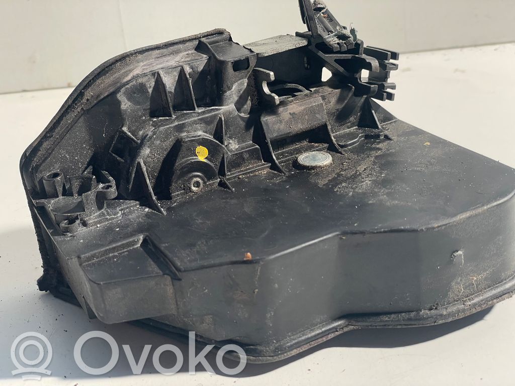 Takaoven lukko   7202147,7202147