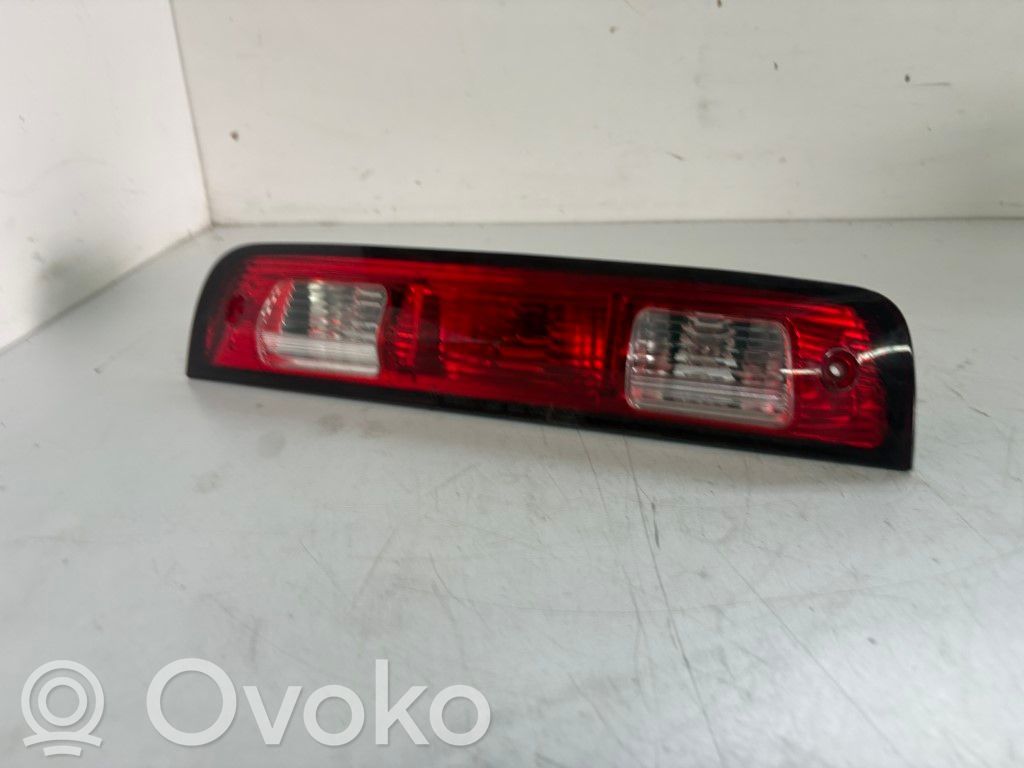 Dodge RAM 1500 DS Papildomas stop žibintas 