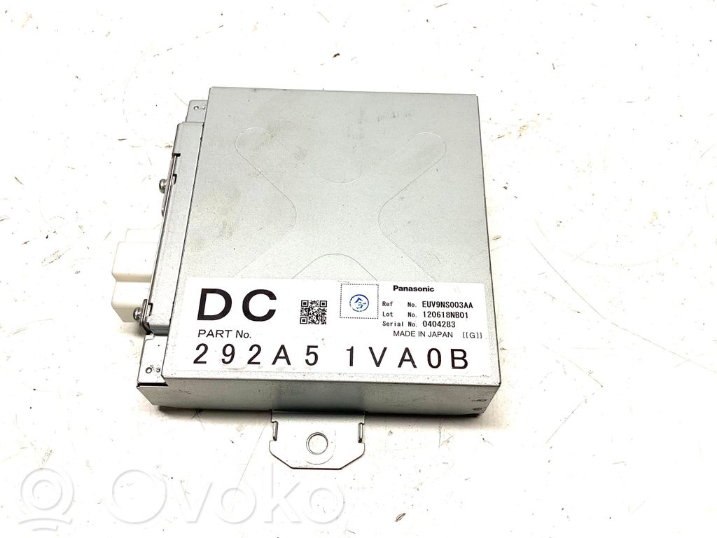 Nissan Qashqai+2 Convertisseur / inversion de tension inverseur 