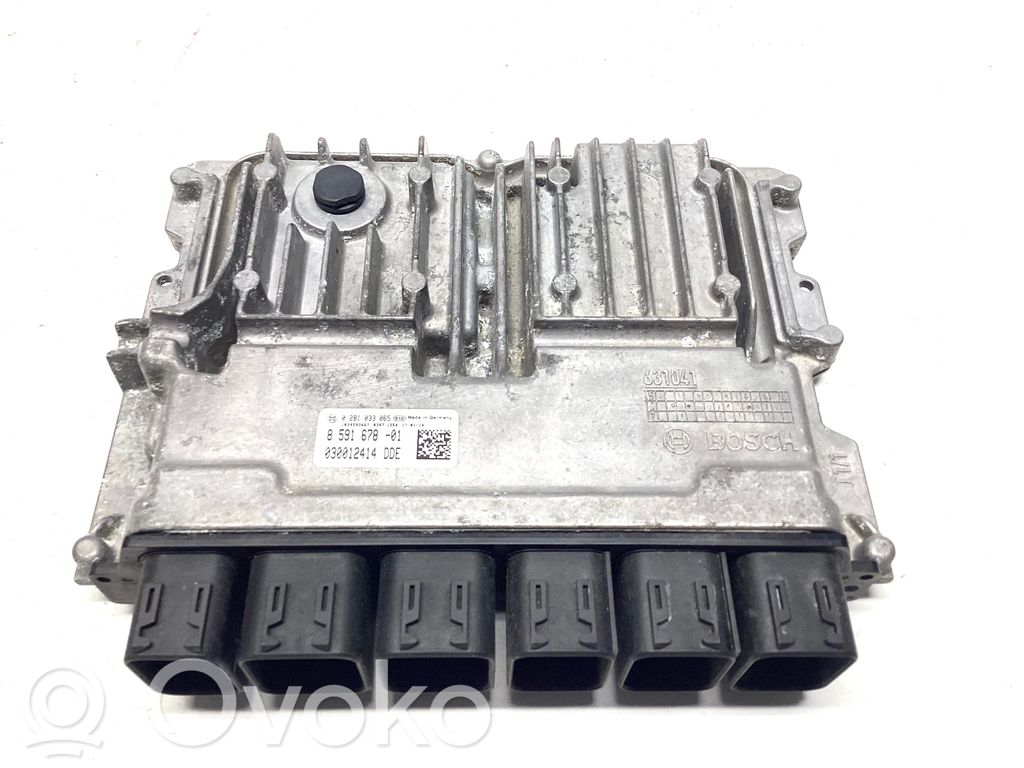BMW 5 G30 G31 G38 Engine control unit/module 
