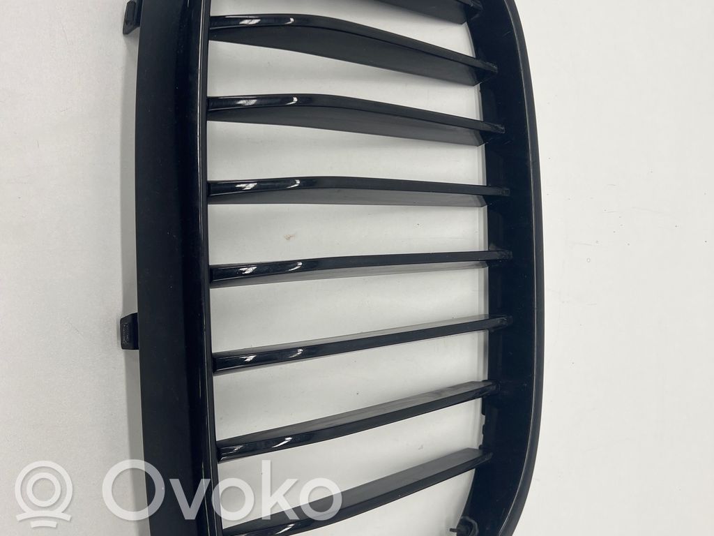 BMW 7 G11 G12 Maskownica / Grill / Atrapa górna chłodnicy 