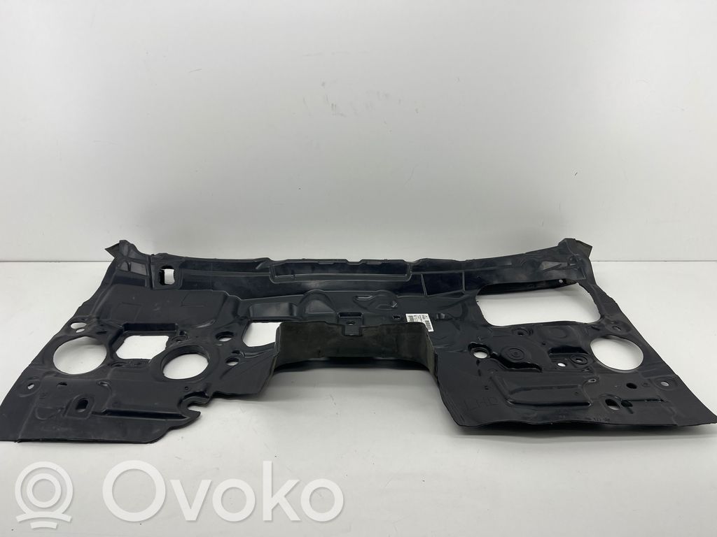 BMW 5 G60 G61 Heat shield in engine bay 
