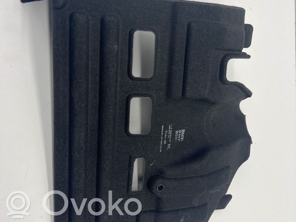 BMW i8 Izolare fonică sub bord 