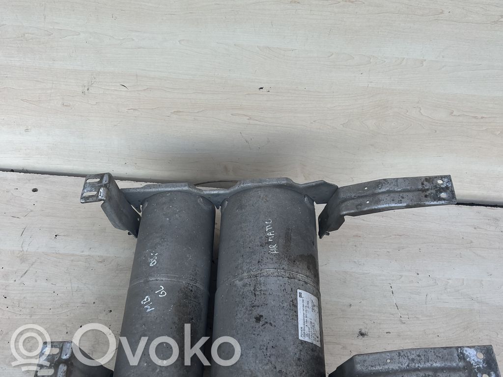 Mercedes-Benz GL X164 Zbiornik powietrza tylnego zawieszenia pneumatycznego 