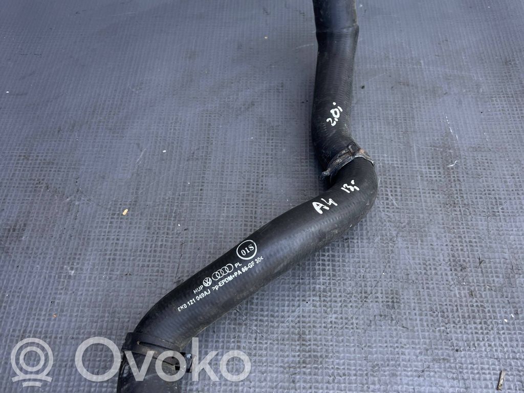 Audi A4 S4 B8 8K Engine coolant pipe/hose 