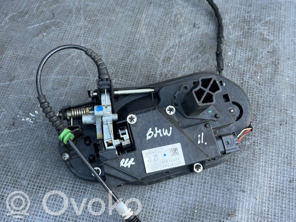 BMW 5 E60 E61 Halterung Türgriff hinten 