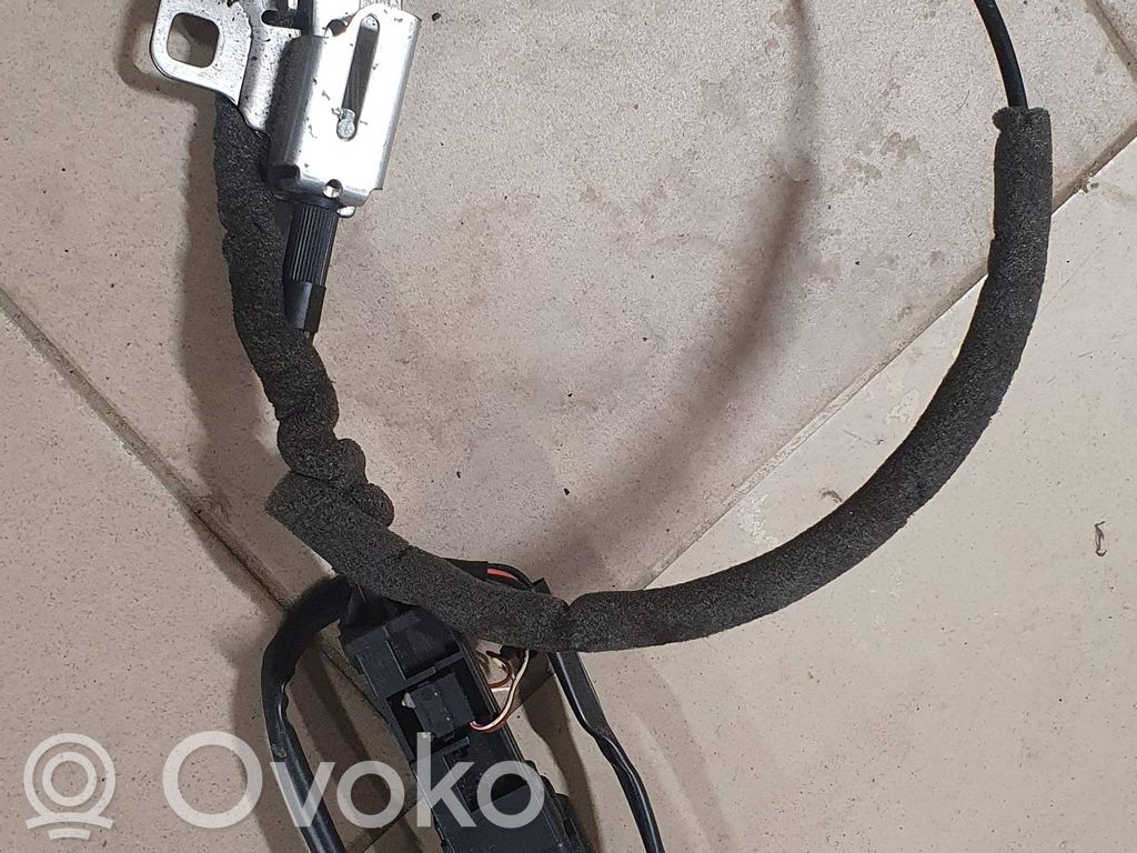 Audi A8 S8 D3 4E Aizmugurējā pārsega slēdzene 