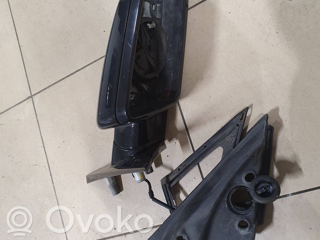 BMW 5 E60 E61 Elektryczne lusterko boczne drzwi przednich 