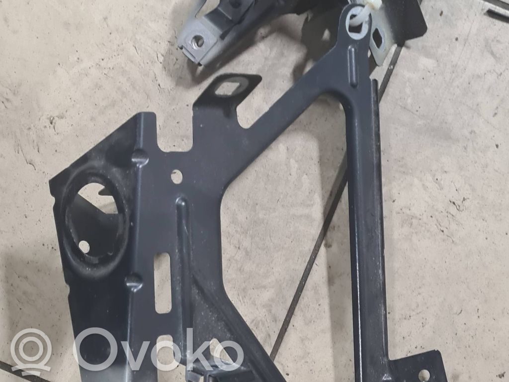 BMW 7 F01 F02 F03 F04 Staffa di rinforzo montaggio del paraurti anteriore 