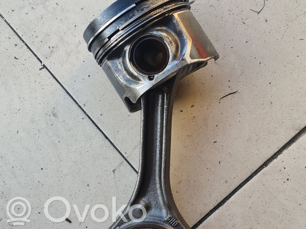 Audi A8 S8 D3 4E Piston with connecting rod 