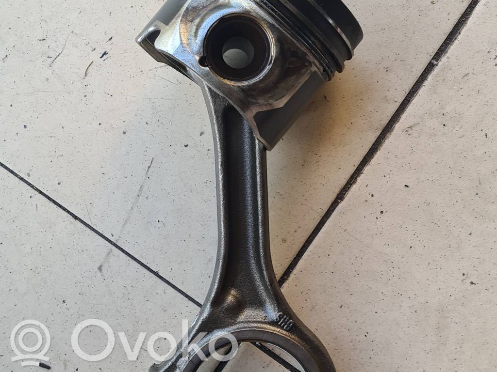 Audi A8 S8 D3 4E Piston with connecting rod 