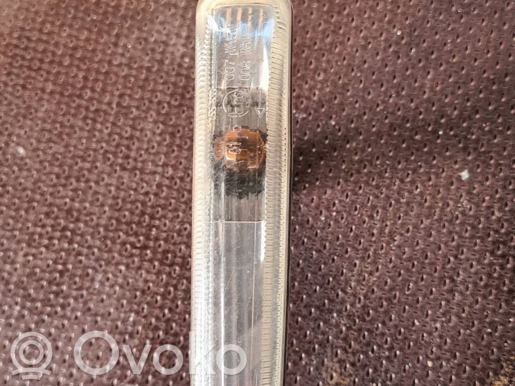BMW 7 E65 E66 Front fender indicator light 