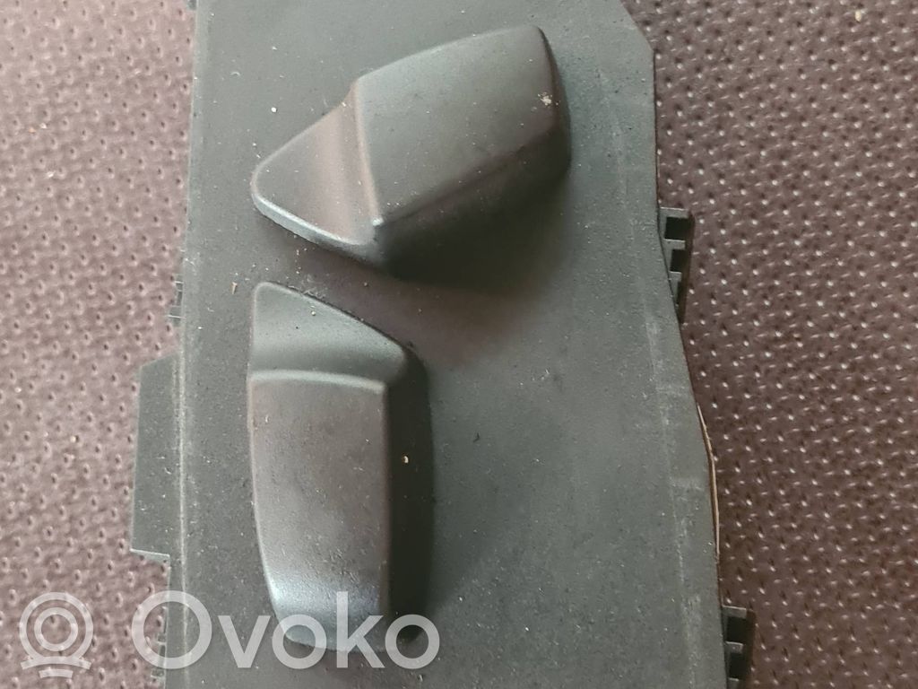 Seat control switch   6961858,53382101,8347775