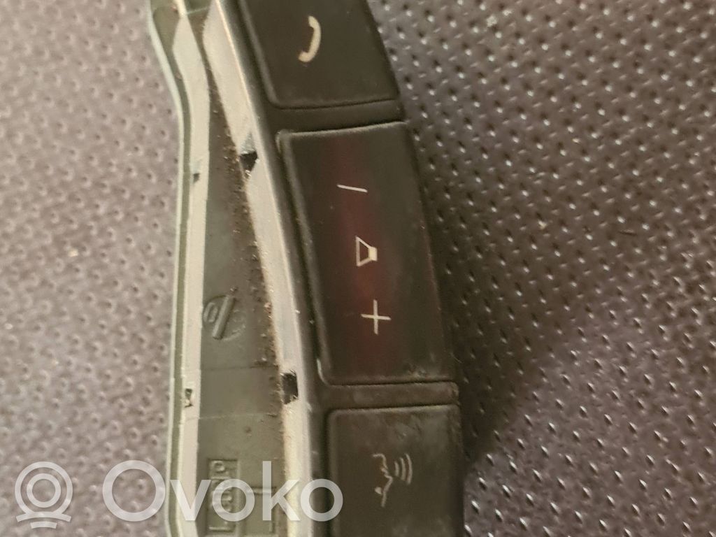 BMW 7 E65 E66 Steering wheel buttons/switches 