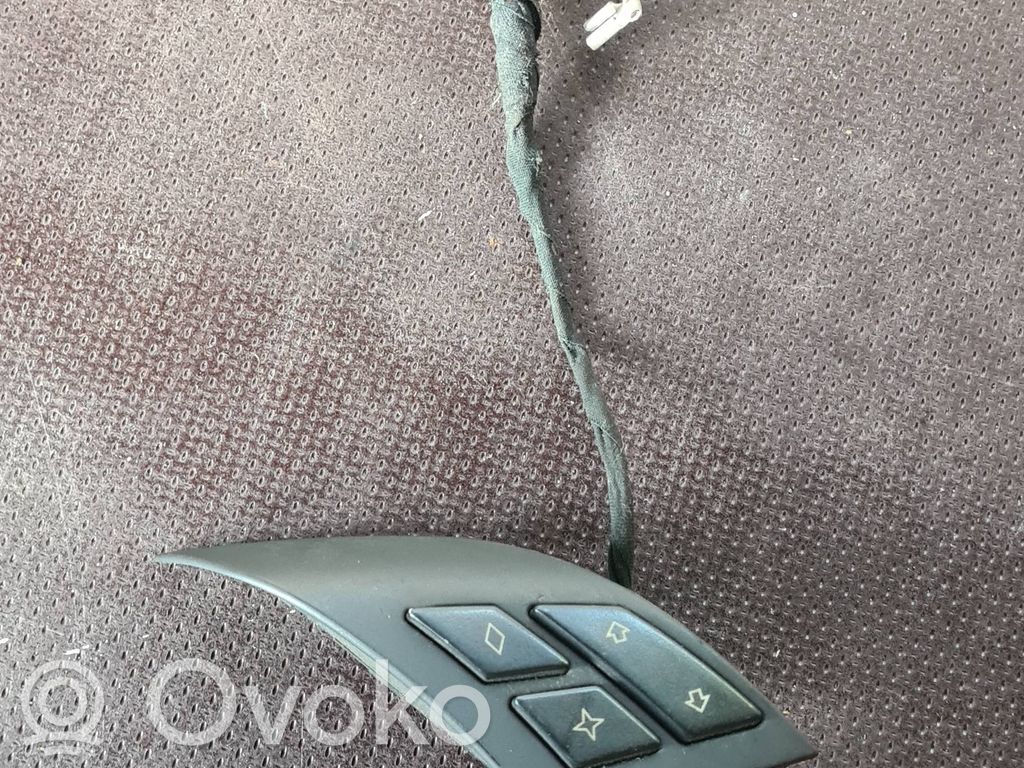 BMW 5 E60 E61 Steering wheel buttons/switches 