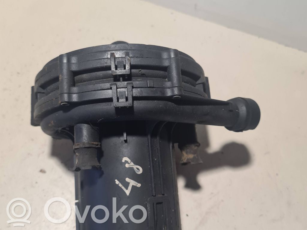 BMW X5 E53 Secondary air pump 