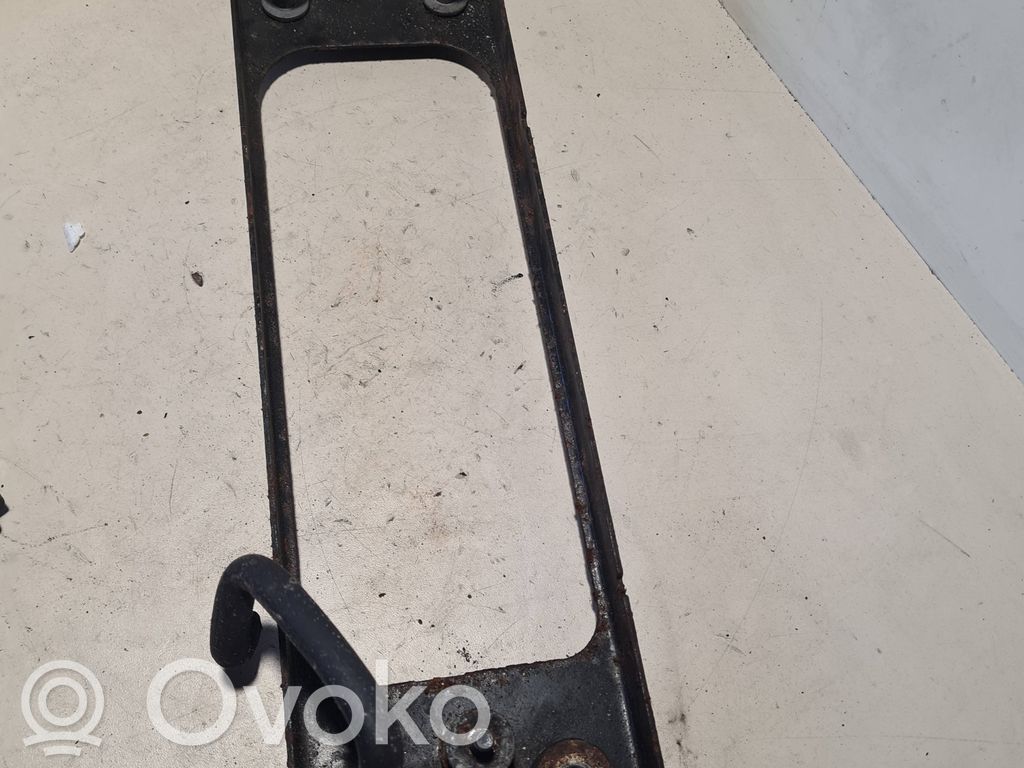 BMW 5 E60 E61 Pneumatic air compressor holding bracket 
