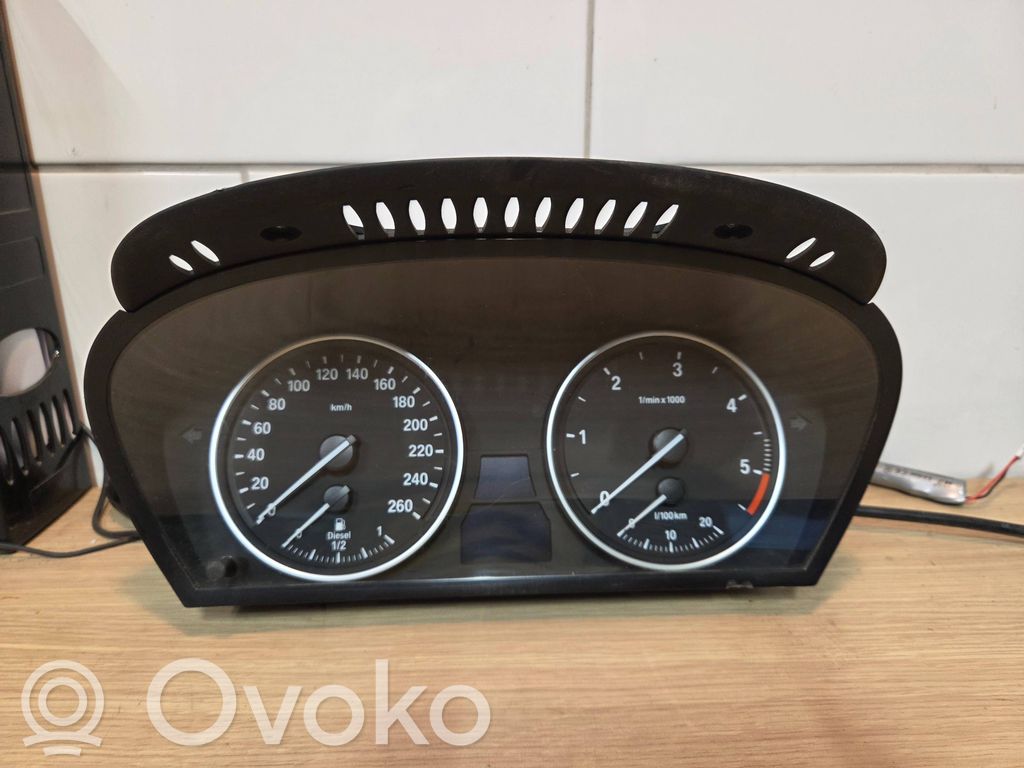 BMW X5 E70 Speedometer (instrument cluster) 