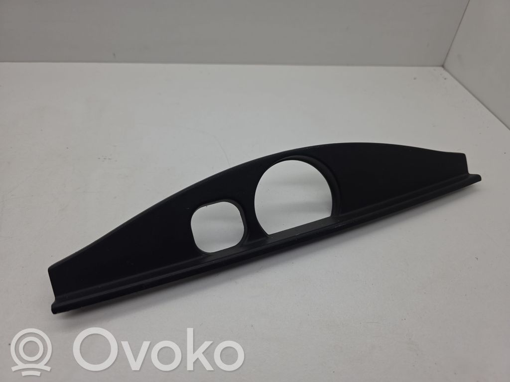 BMW 3 E46 Kita bagažinės apdailos detalė 