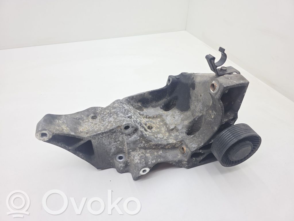 BMW 5 F10 F11 Supporto del generatore/alternatore 