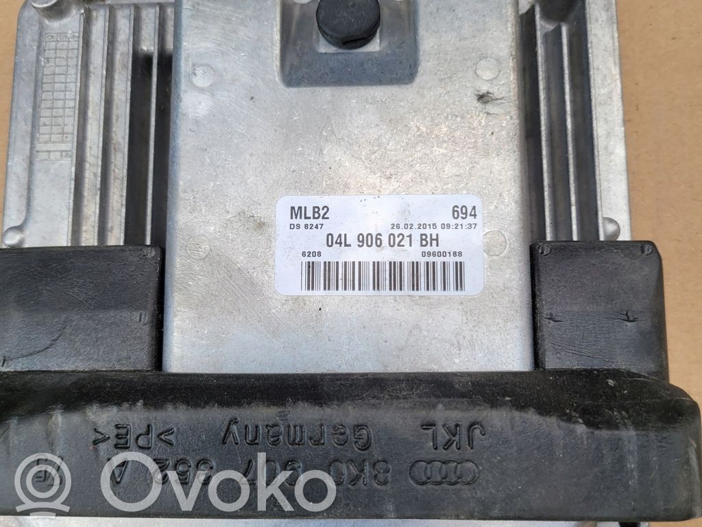 Audi A4 S4 B8 8K Engine control unit/module 