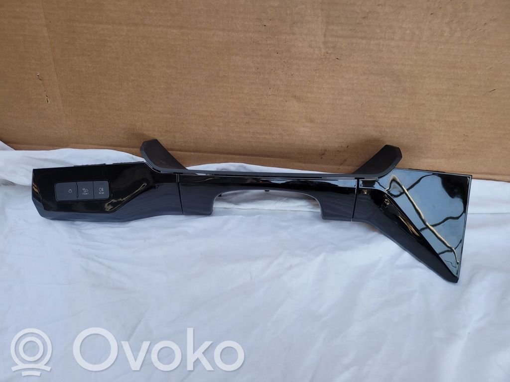 Panel trim   4KE857397,4KL857966