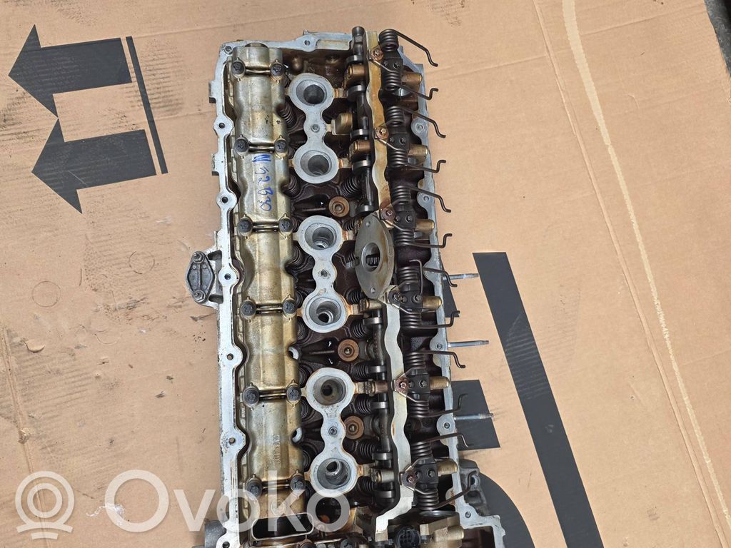 BMW 5 E60 E61 Engine head 