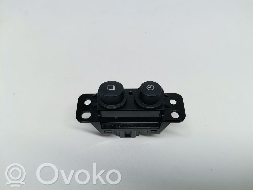 Nissan Note (E11) A set of switches 