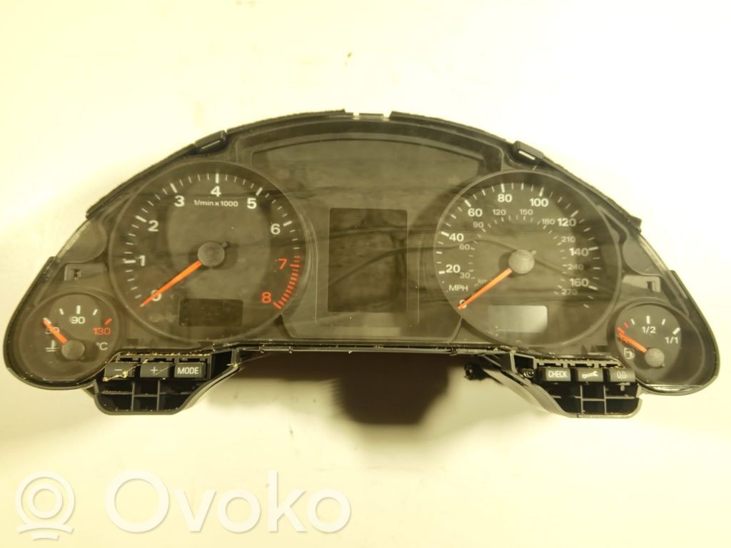 Audi A4 S4 B7 8E 8H Licznik / Prędkościomierz 