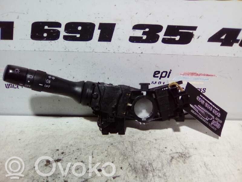 Toyota Yaris Interruptor de control del panel de luces 
