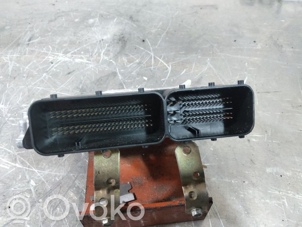 Variklio valdymo blokas   0281012501
