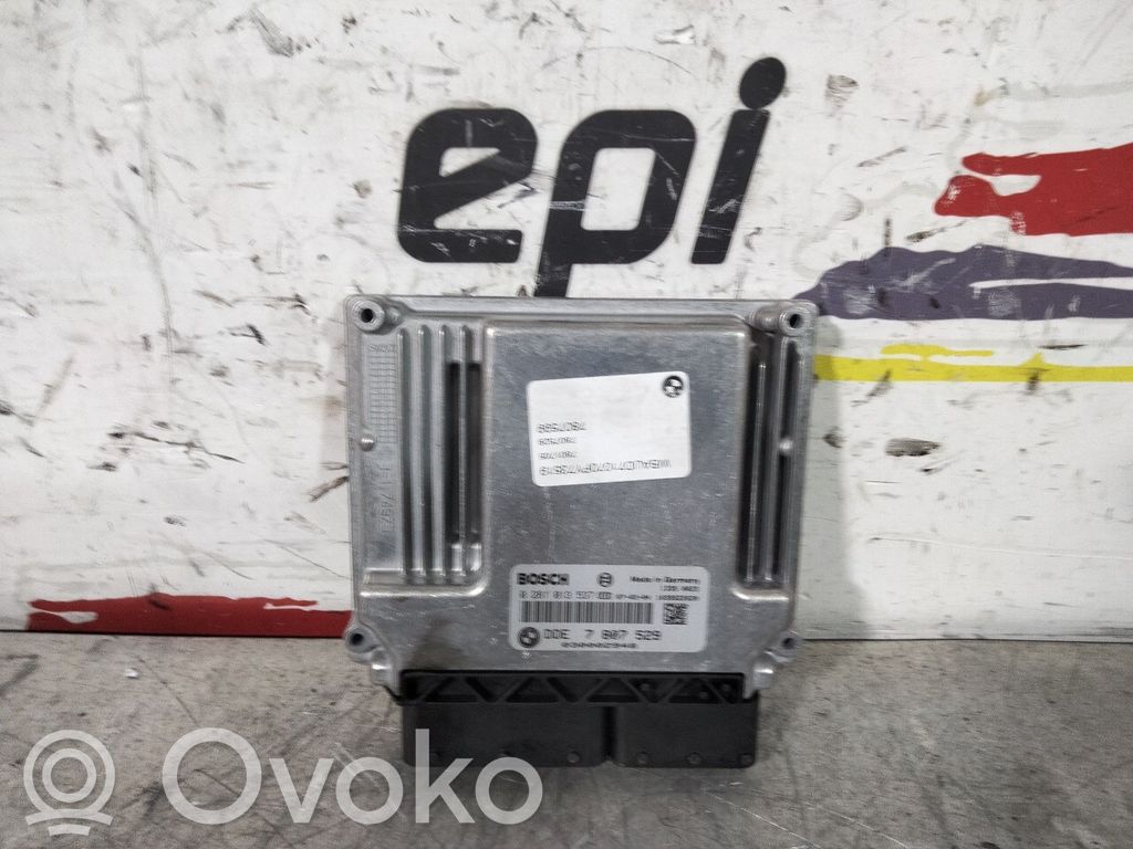 BMW 1 E81 E87 Variklio valdymo blokas 