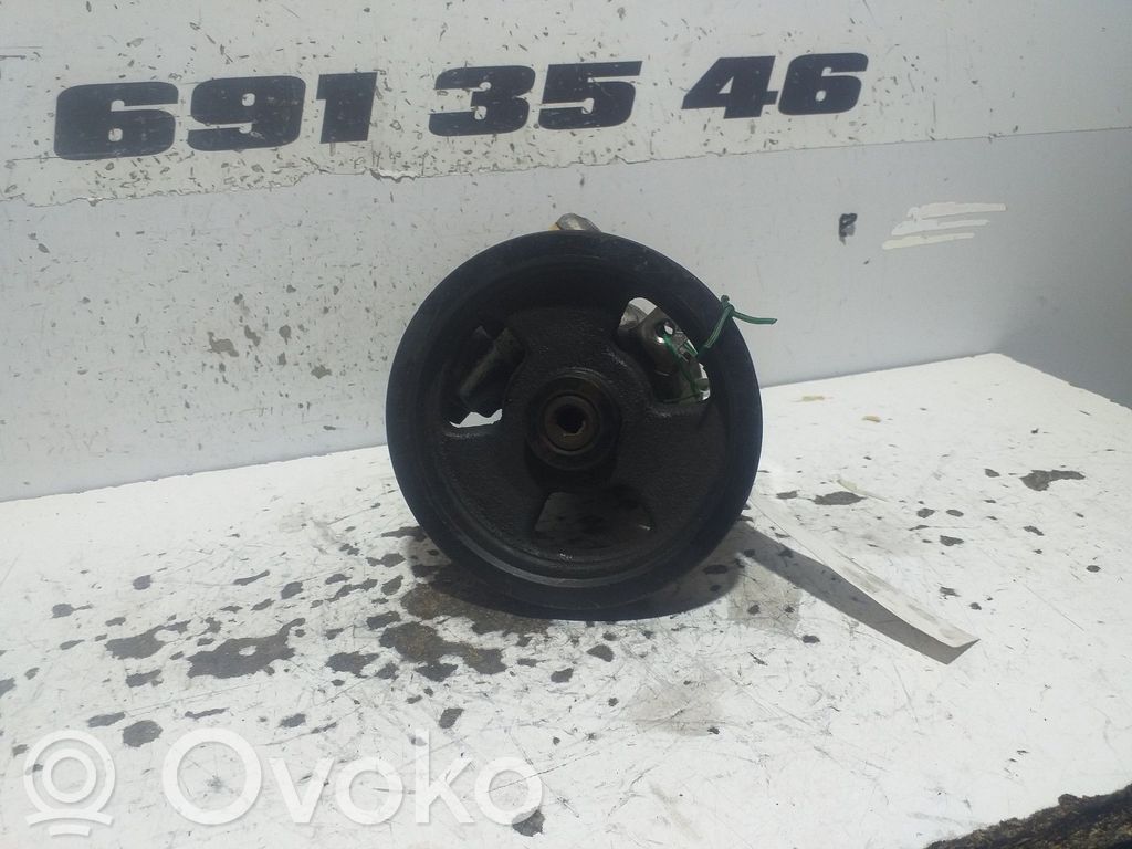 Renault Vel Satis Power steering pump 